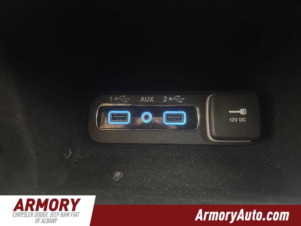 Thumbnail: 2021 Jeep Grand Cherokee - 20