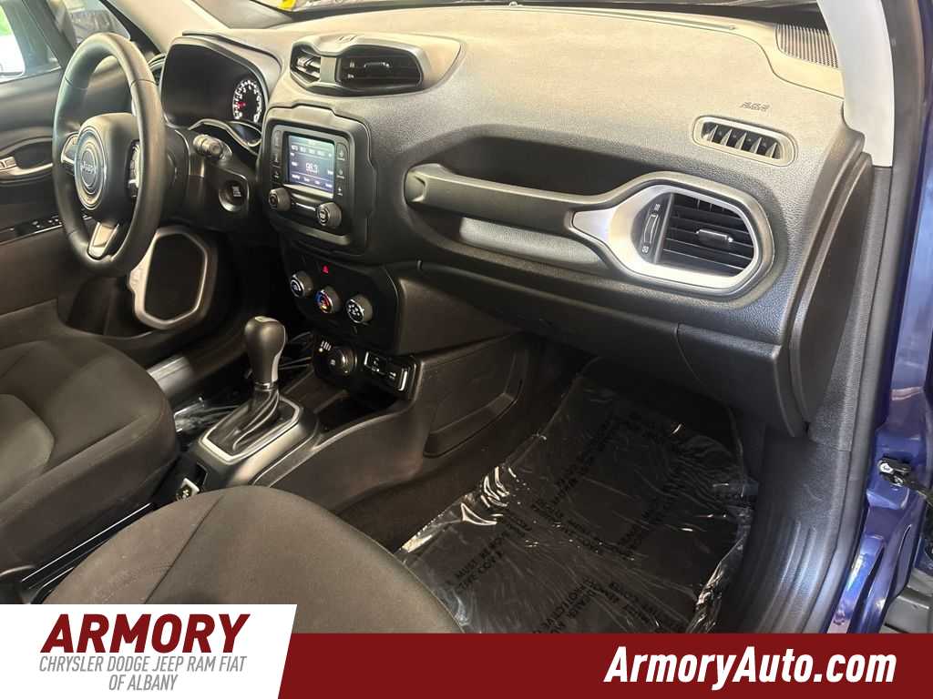 Thumbnail: 2019 Jeep Renegade - 35