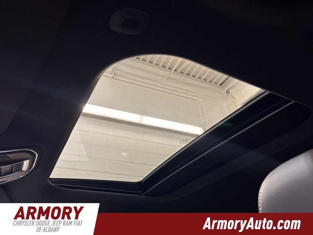 Thumbnail: 2025 Jeep Grand Cherokee - 22