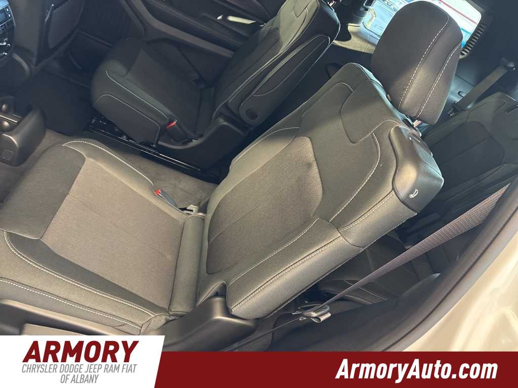 Thumbnail: 2025 Jeep Grand Cherokee L - 26