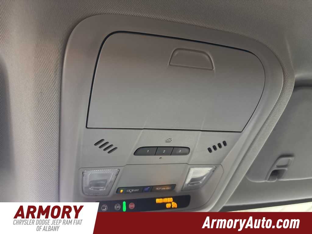 Thumbnail: 2023 GMC Acadia - 24