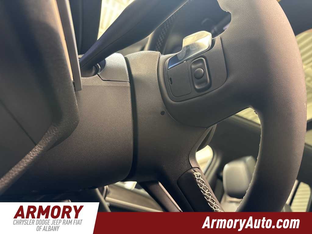 Thumbnail: 2025 Jeep Grand Cherokee - 11