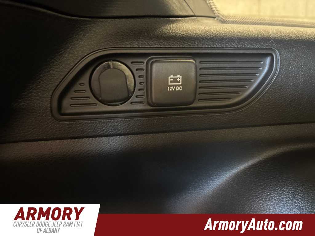 Thumbnail: 2025 Jeep Grand Cherokee - 26