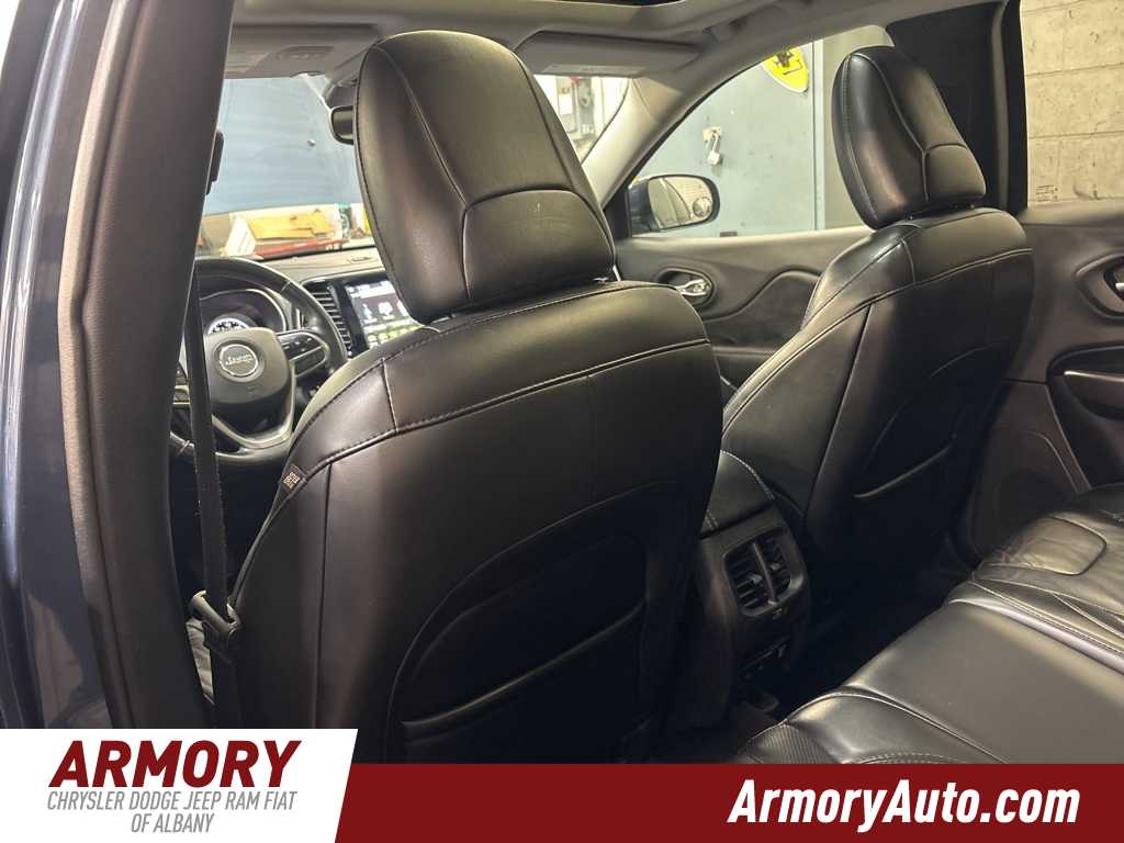 Thumbnail: 2019 Jeep Cherokee - 28