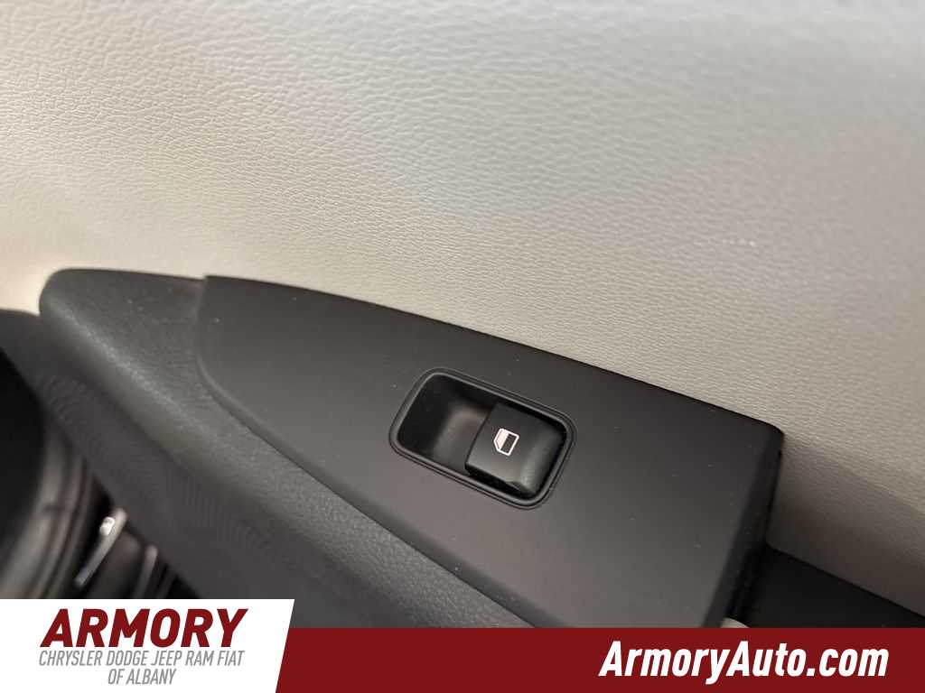 Thumbnail: 2023 Kia Forte - 29