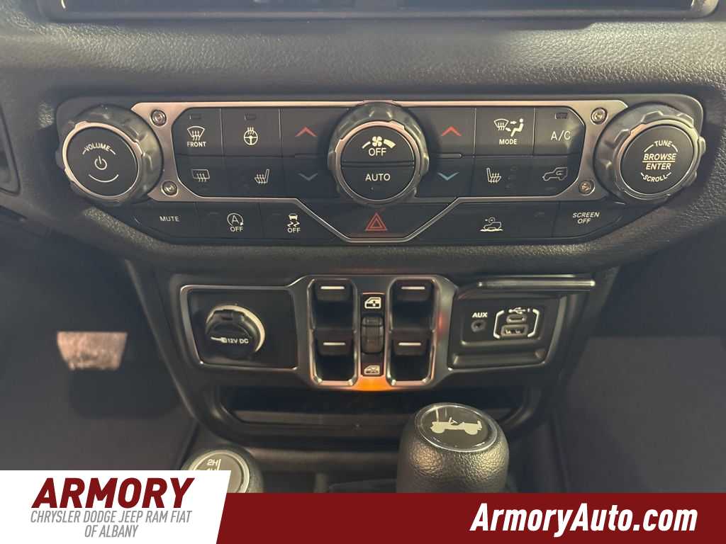 Thumbnail: 2026 Jeep Wrangler - 18