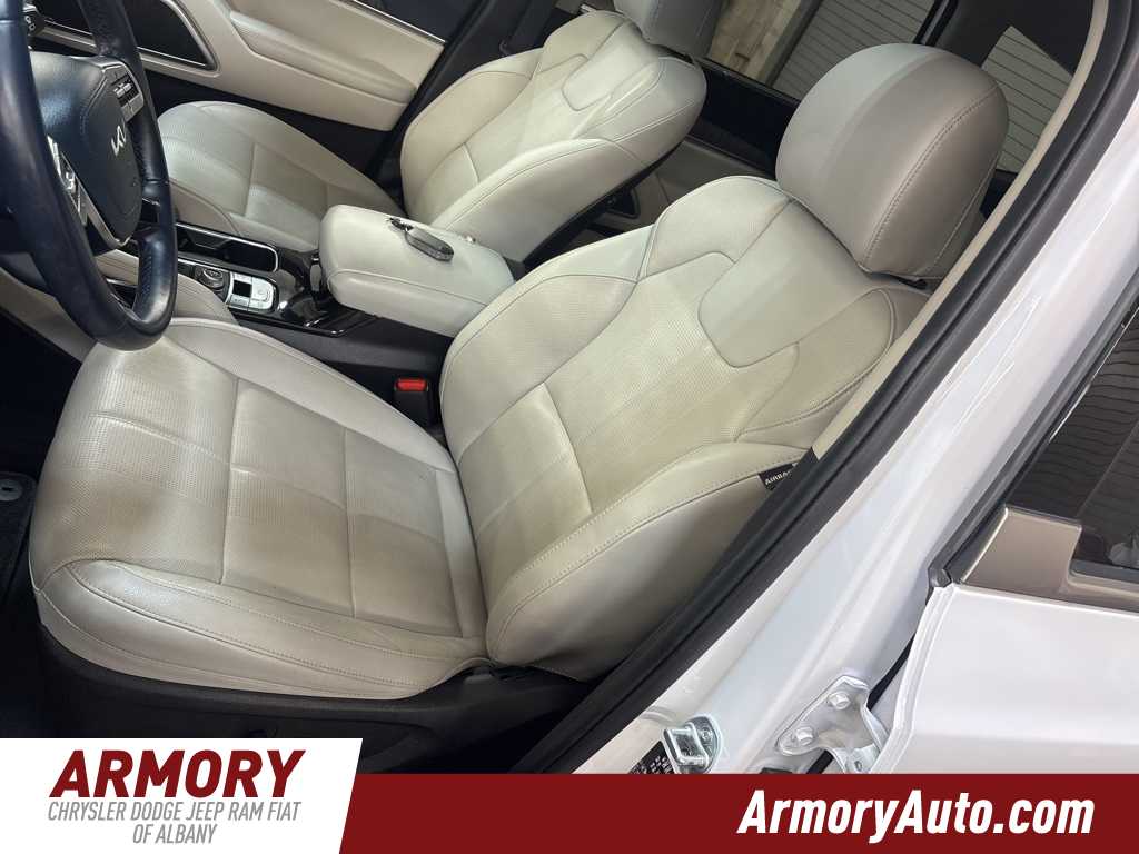 Thumbnail: 2023 Kia Telluride - 11