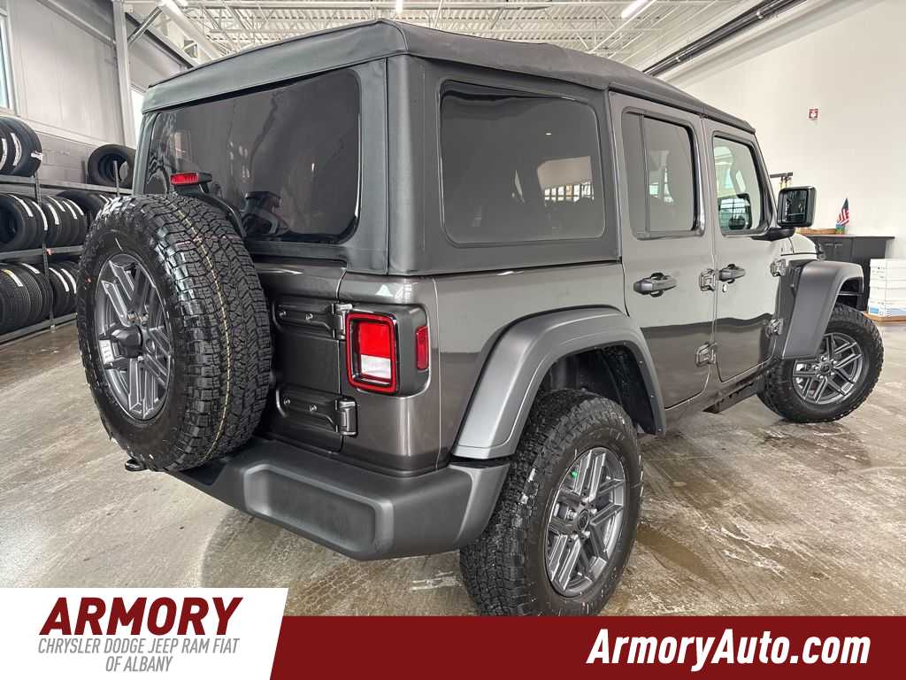Thumbnail: 2026 Jeep Wrangler - 4