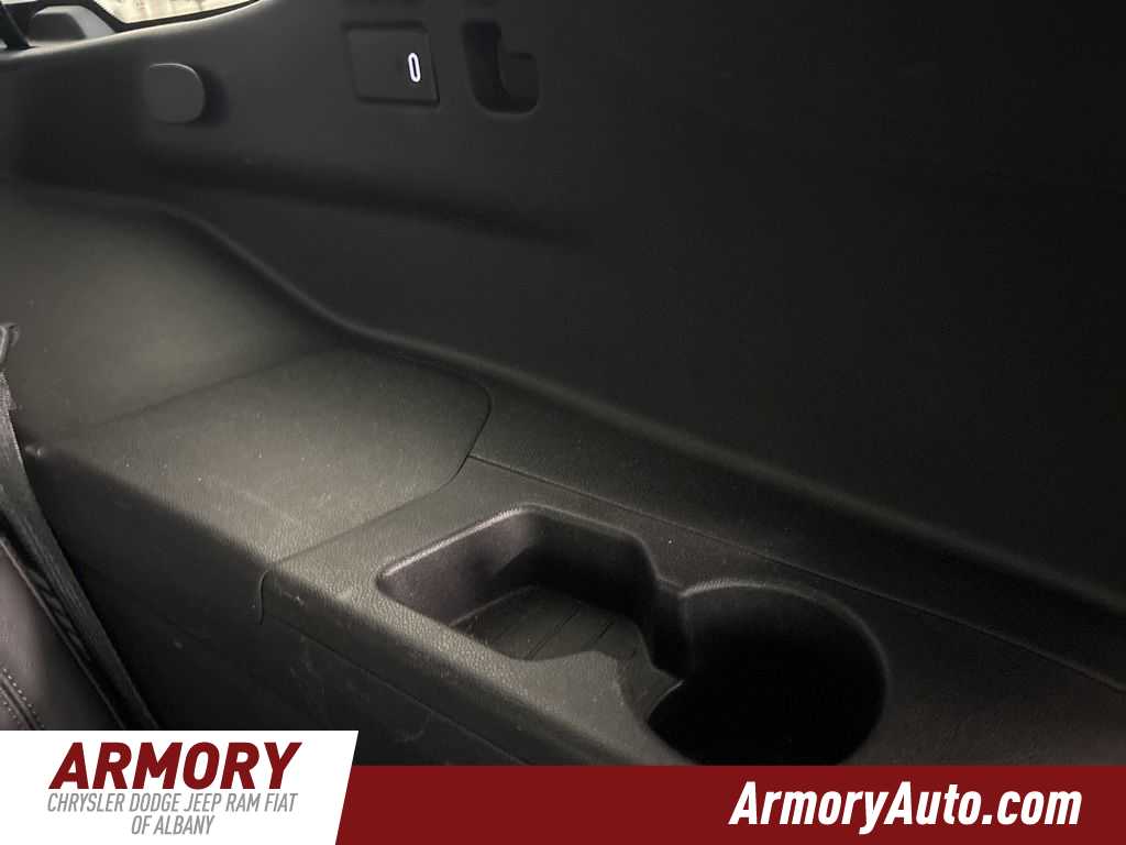 Thumbnail: 2024 Chevrolet Tahoe - 32