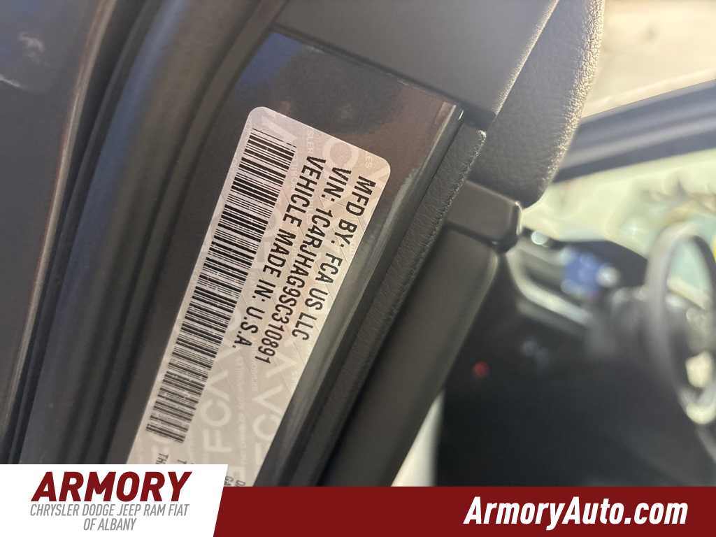 Thumbnail: 2025 Jeep Grand Cherokee - 43