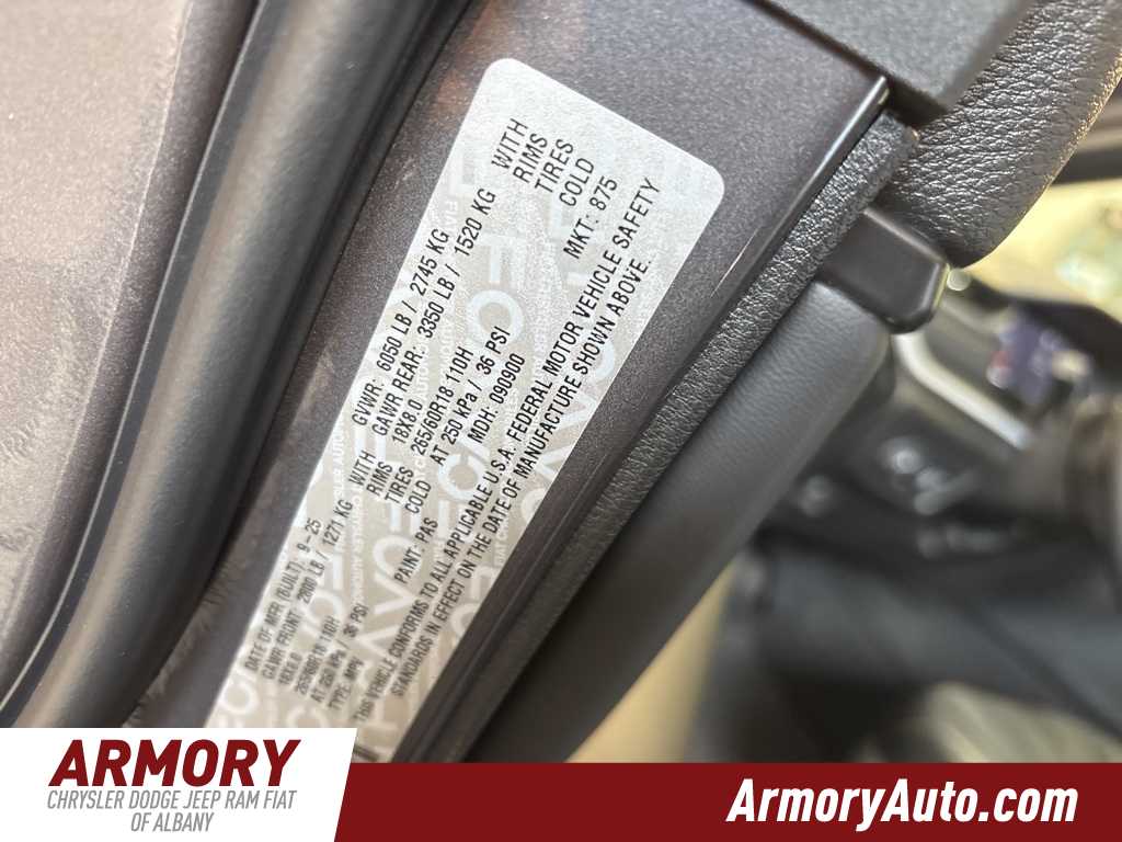 Thumbnail: 2025 Jeep Grand Cherokee - 39