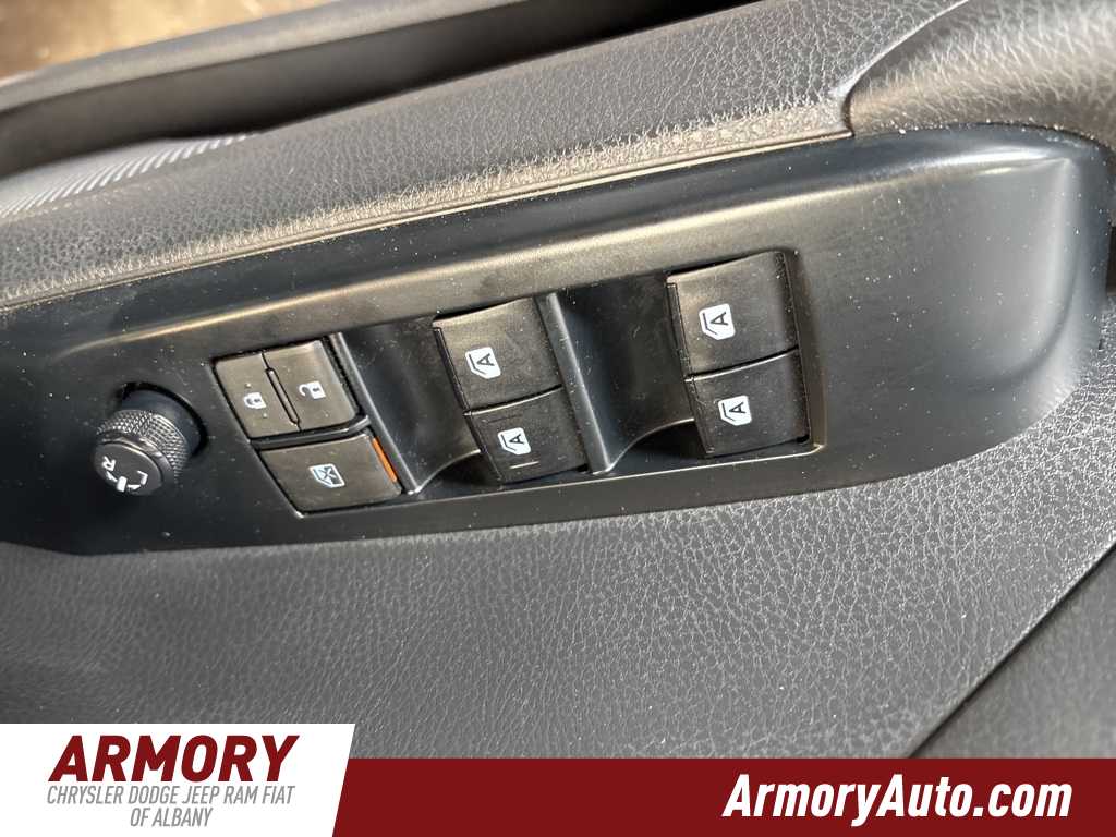 2018 Toyota Camry SE 8