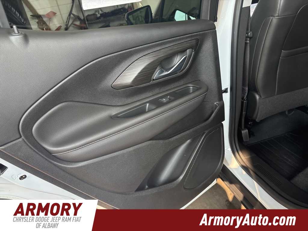 Thumbnail: 2022 GMC Terrain - 31