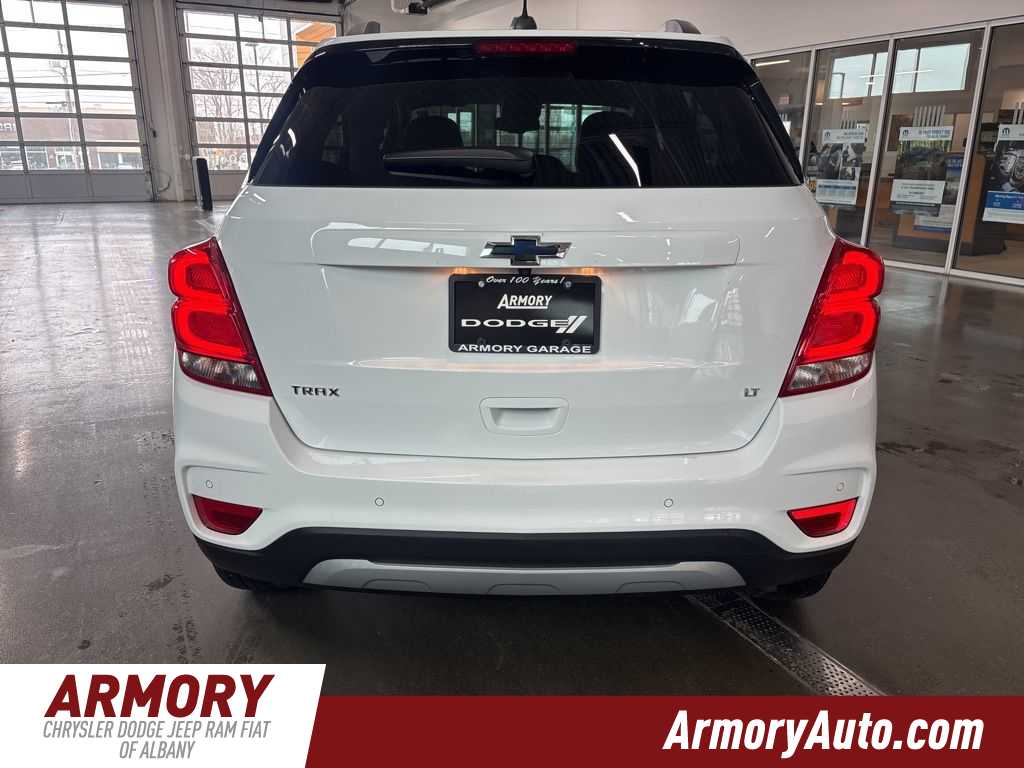 Thumbnail: 2020 Chevrolet Trax - 5