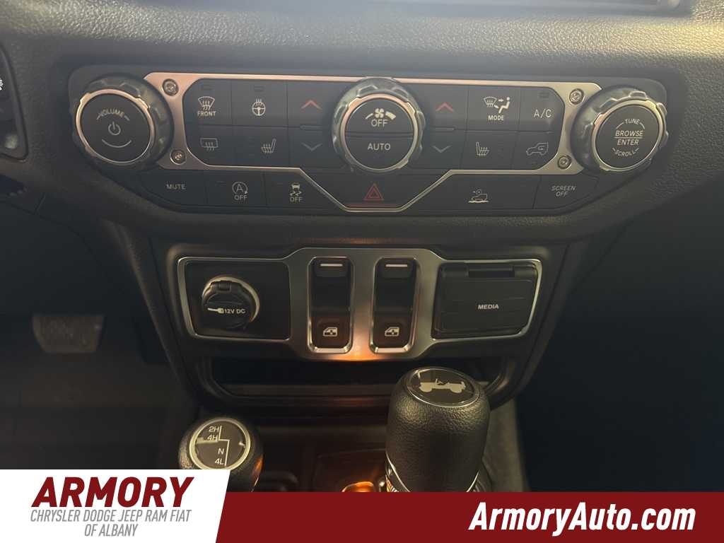 Thumbnail: 2026 Jeep Wrangler - 18