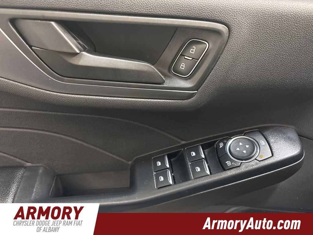 Thumbnail: 2024 Ford Escape - 8