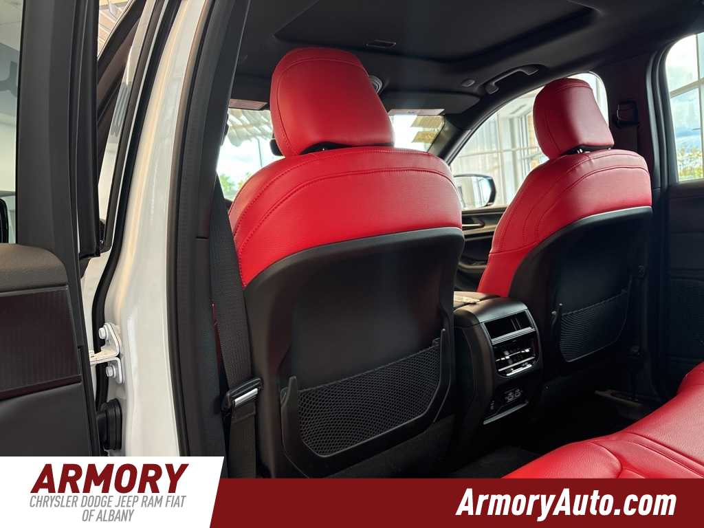 Thumbnail: 2025 Jeep Grand Cherokee - 23