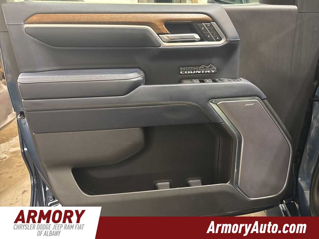 Thumbnail: 2022 Chevrolet Silverado 1500 - 7