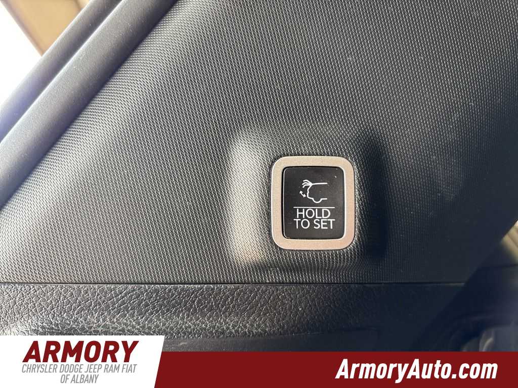 Thumbnail: 2023 Jeep Grand Cherokee - 29