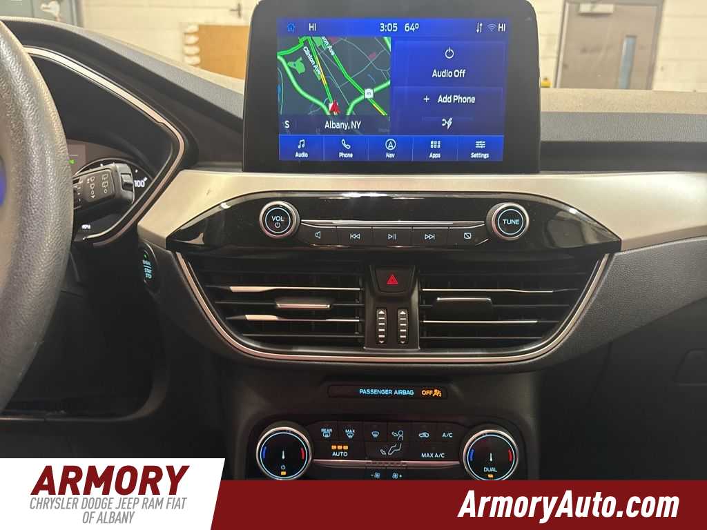 Thumbnail: 2022 Ford Escape - 15