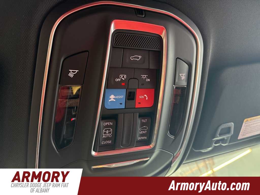 Thumbnail: 2025 Jeep Grand Cherokee - 20