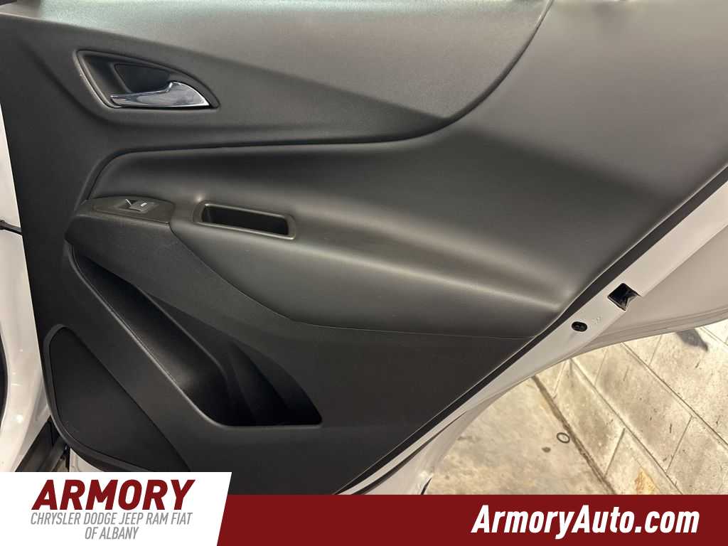 Thumbnail: 2022 Chevrolet Equinox - 33