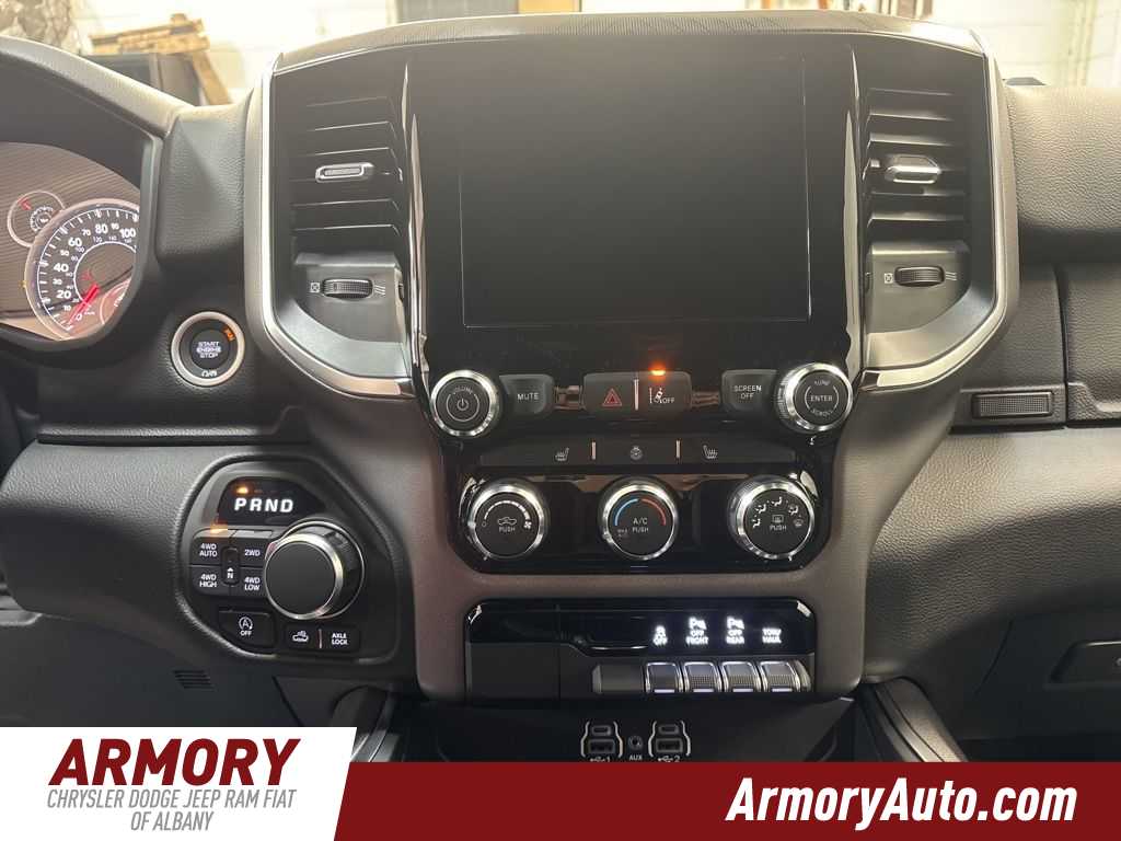 Thumbnail: 2026 RAM 1500 - 18