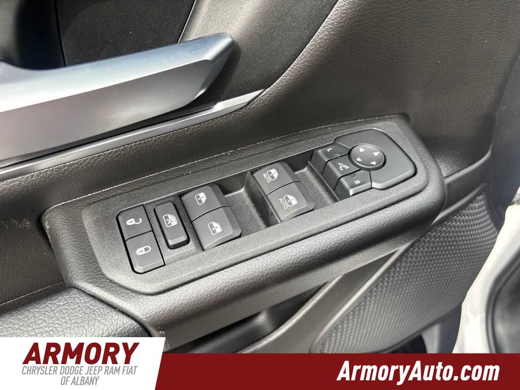 Thumbnail: 2026 RAM 1500 - 8