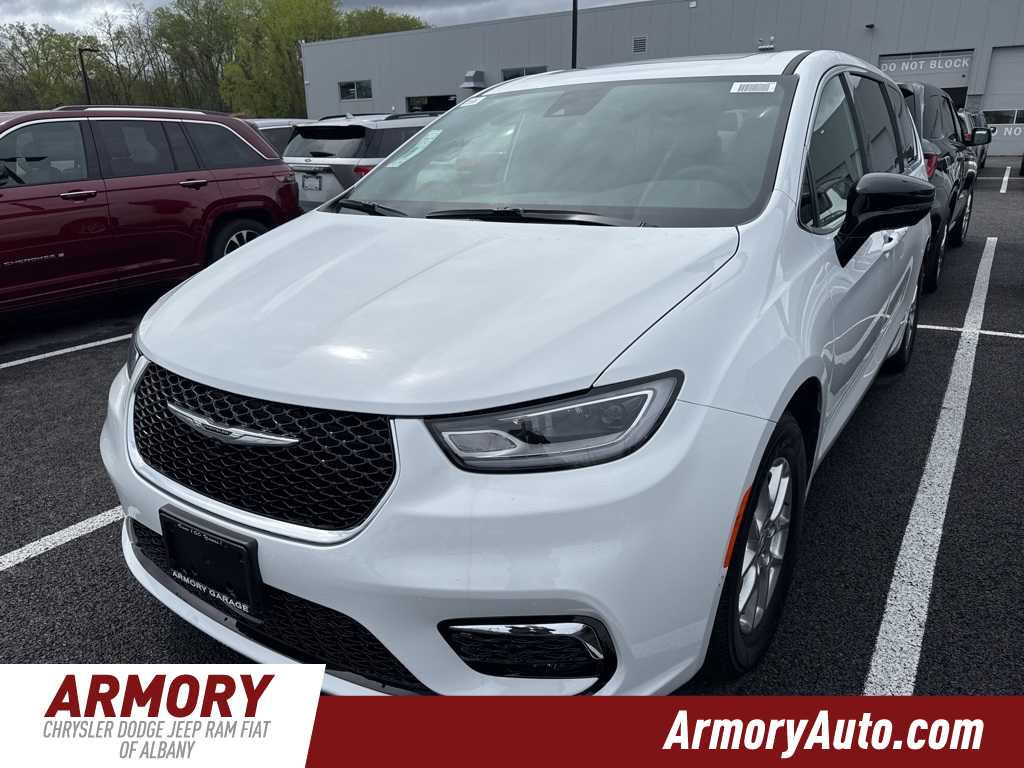 2025 Chrysler Pacifica Select -
                  Albany, NY
