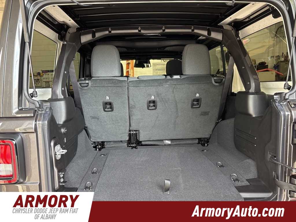 Thumbnail: 2025 Jeep Wrangler - 28