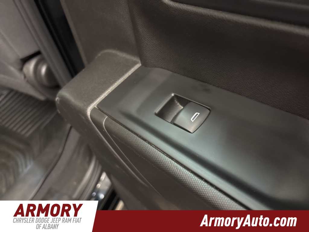 Thumbnail: 2020 Chevrolet Silverado 1500 - 26