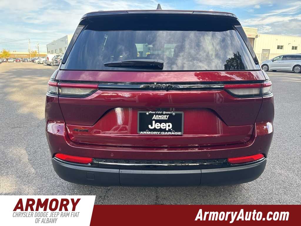 Thumbnail: 2025 Jeep Grand Cherokee - 5