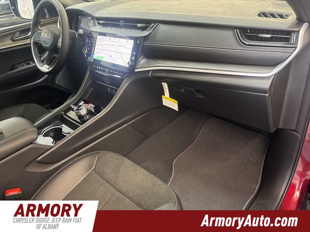 Thumbnail: 2026 Jeep Grand Cherokee - 41