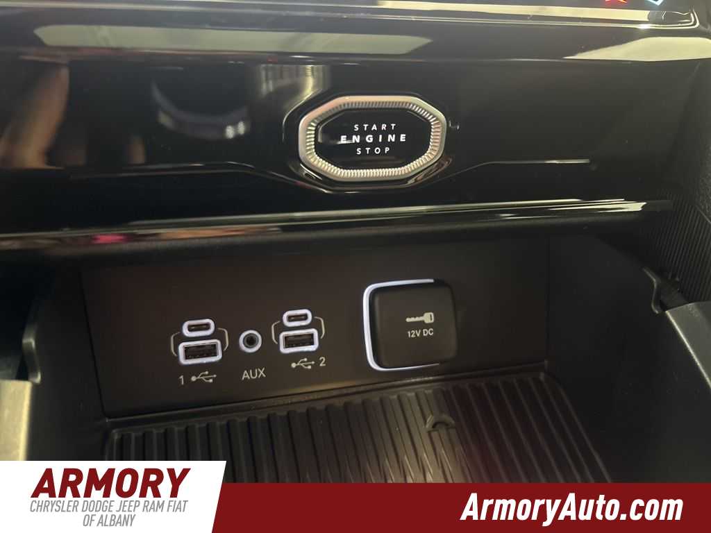 Thumbnail: 2026 Jeep Grand Cherokee - 21