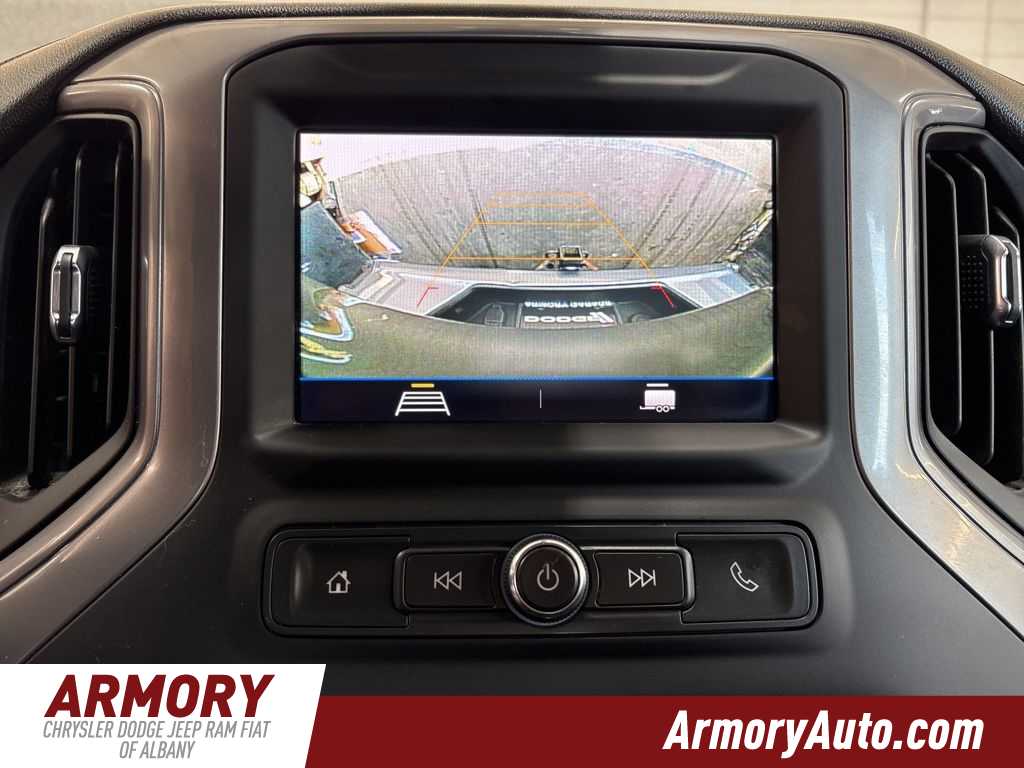 Thumbnail: 2022 Chevrolet Silverado 1500 - 16