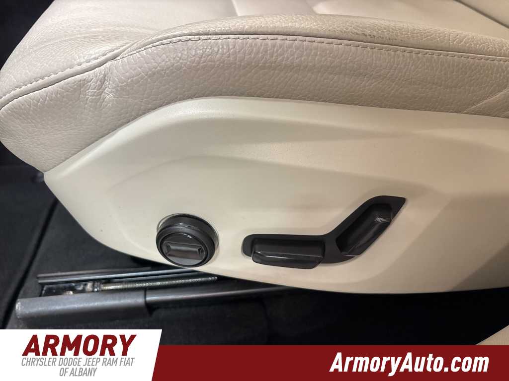 Thumbnail: 2024 Volvo XC60 - 13