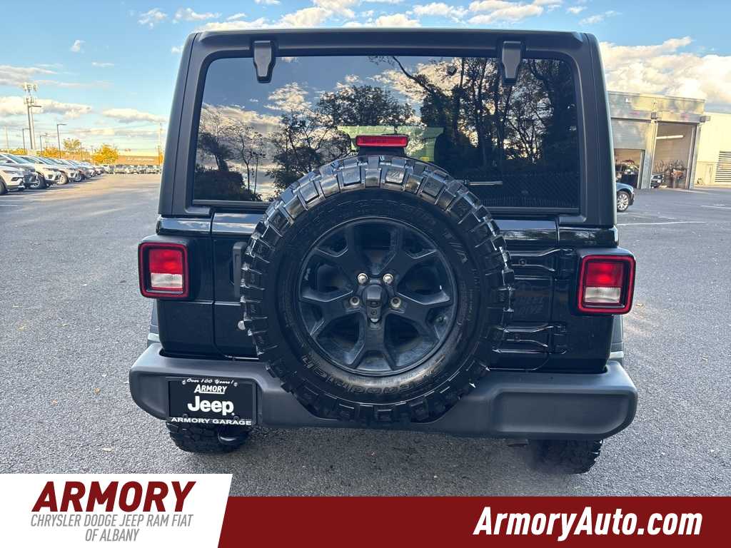 Thumbnail: 2022 Jeep Wrangler - 5