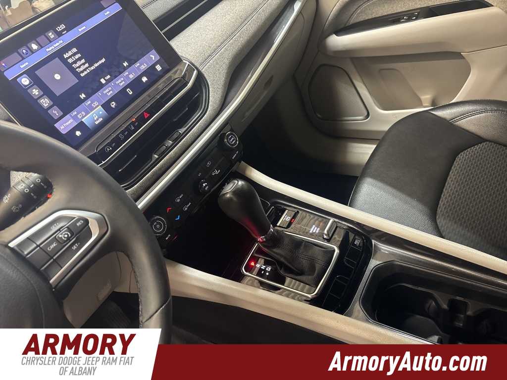 Thumbnail: 2024 Jeep Compass - 15