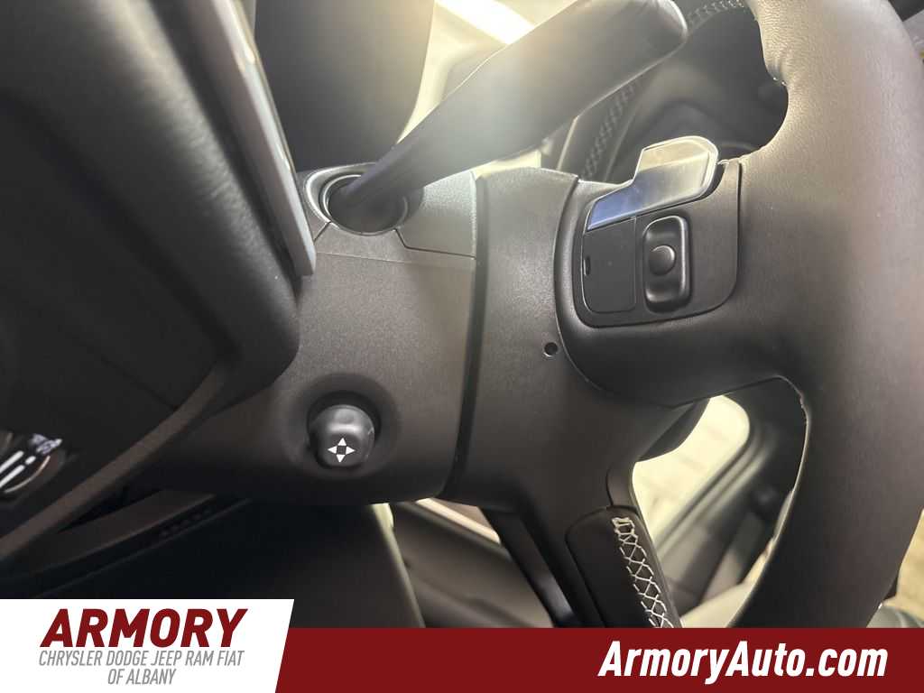 Thumbnail: 2026 Jeep Grand Cherokee - 11