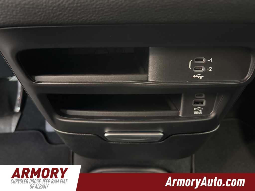 Thumbnail: 2026 Chrysler Pacifica - 17