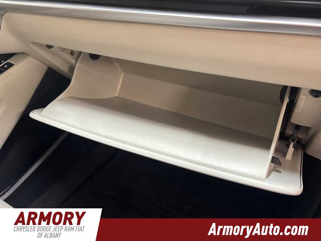 Thumbnail: 2023 Kia Telluride - 46