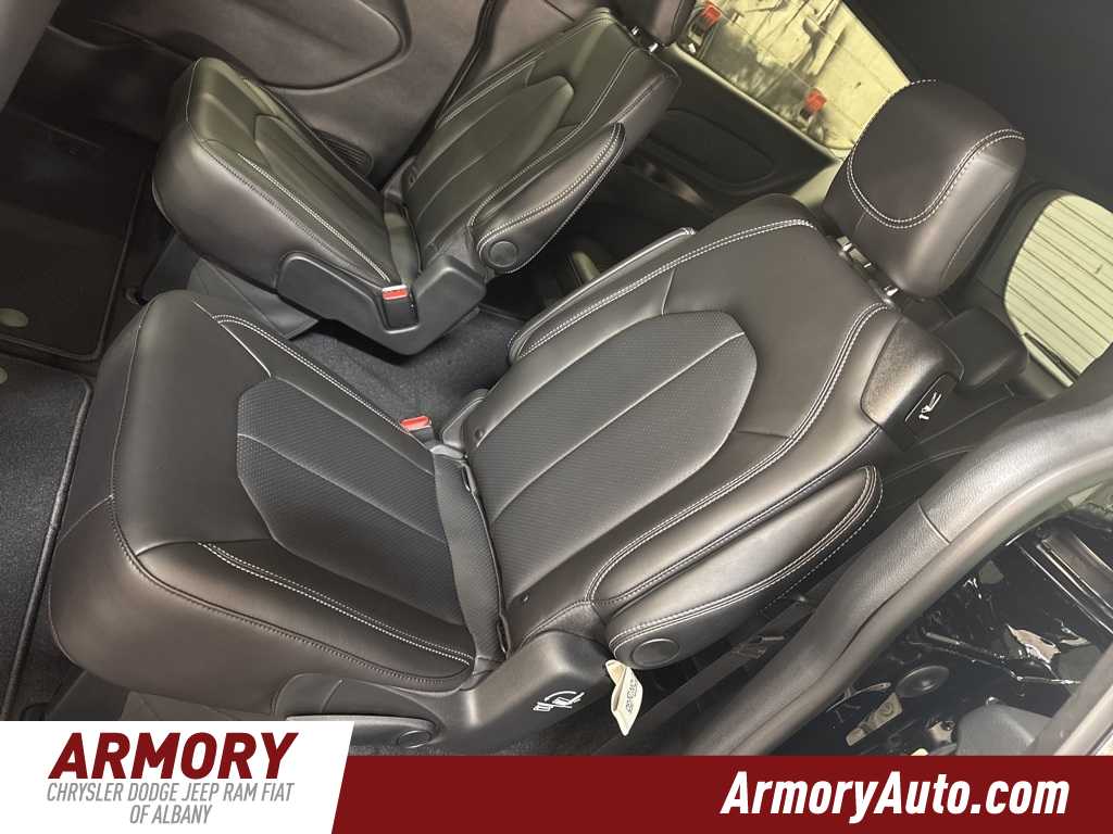 Thumbnail: 2026 Chrysler Pacifica - 26