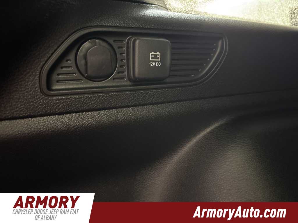 Thumbnail: 2025 Jeep Grand Cherokee - 25