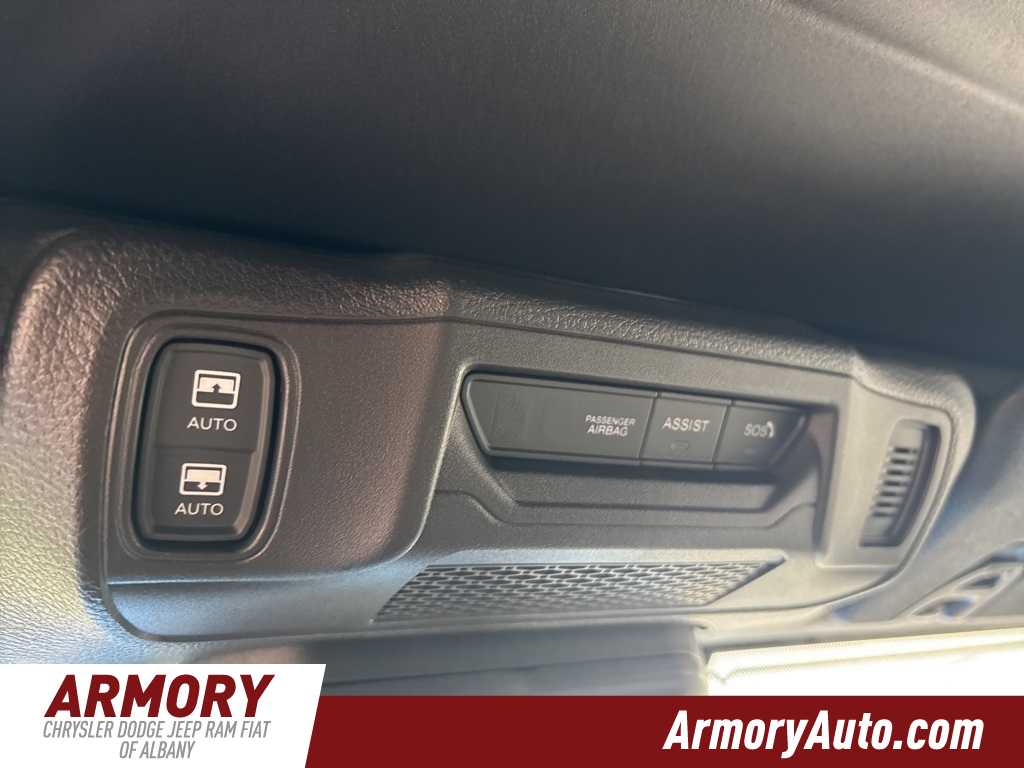 Thumbnail: 2025 Jeep Wrangler - 17