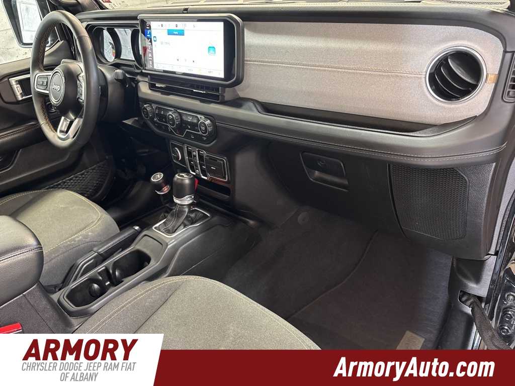 2024 Jeep Wrangler Sahara 40