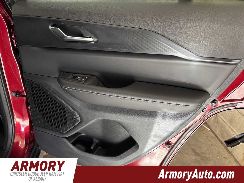 Thumbnail: 2025 Jeep Grand Cherokee - 24