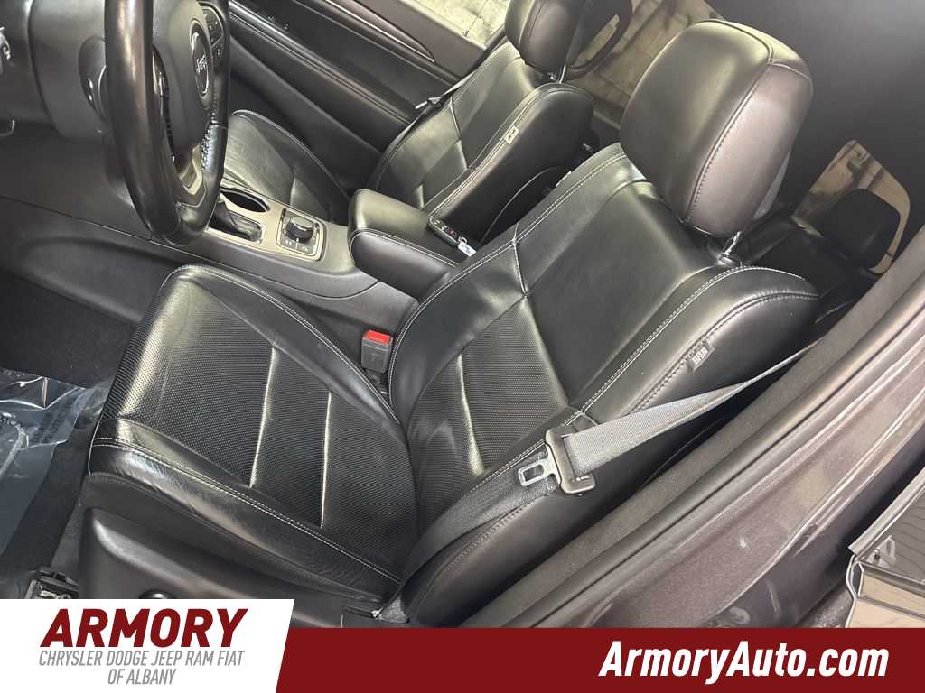 Thumbnail: 2021 Jeep Grand Cherokee - 14