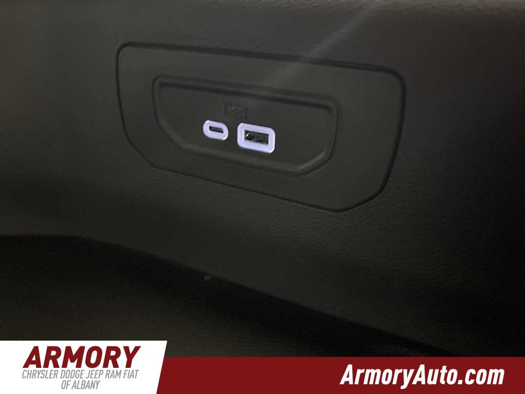 Thumbnail: 2025 Jeep Grand Cherokee L - 26