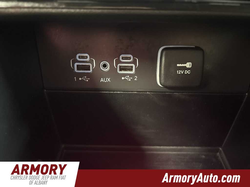 Thumbnail: 2023 Jeep Grand Cherokee - 19