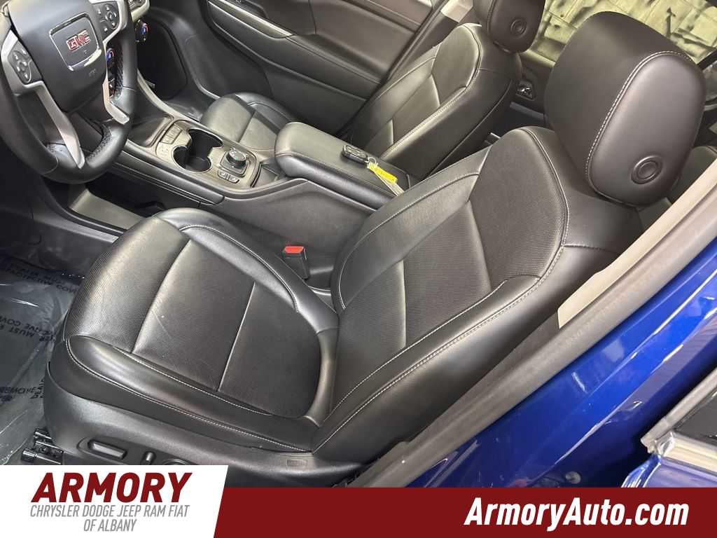 Thumbnail: 2023 GMC Acadia - 14